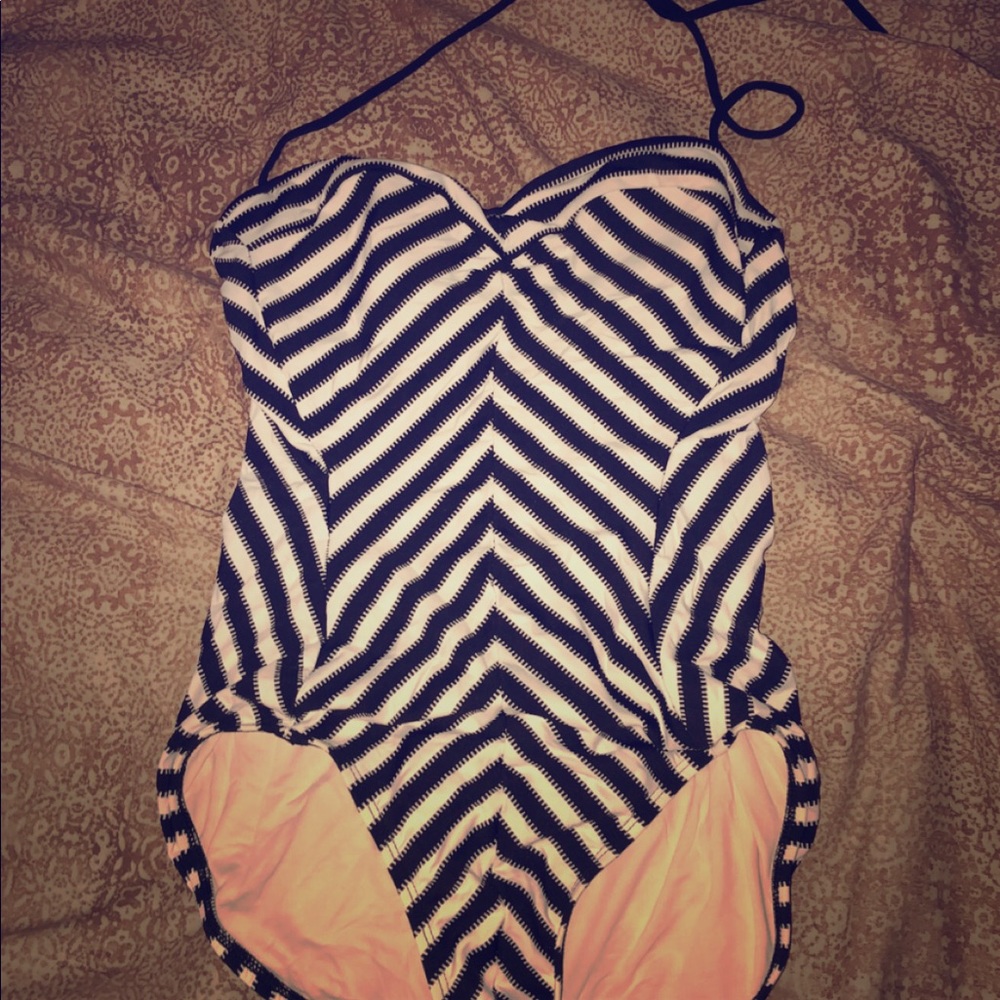 ROBIN PICCONE ONE PIECE SWIM SUIT